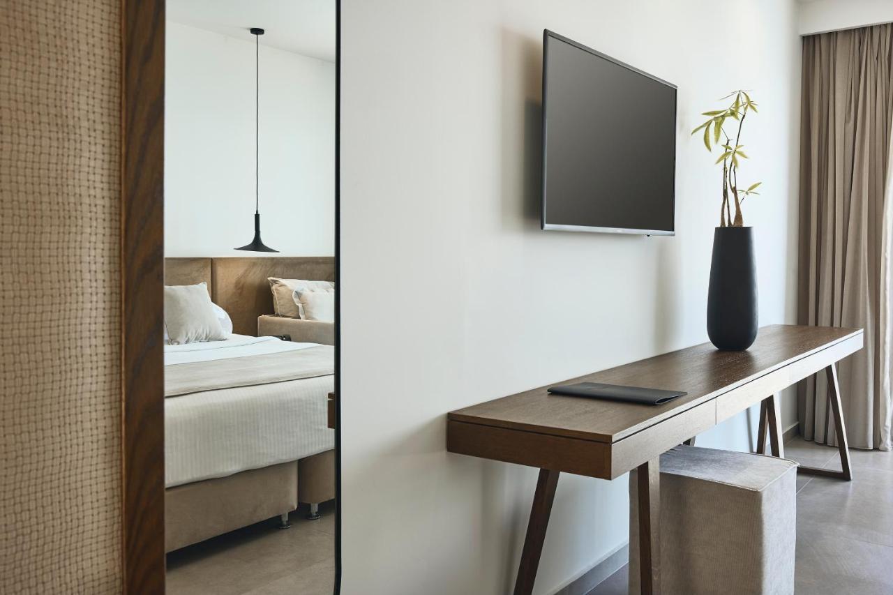 Double or Twin Room Garden View